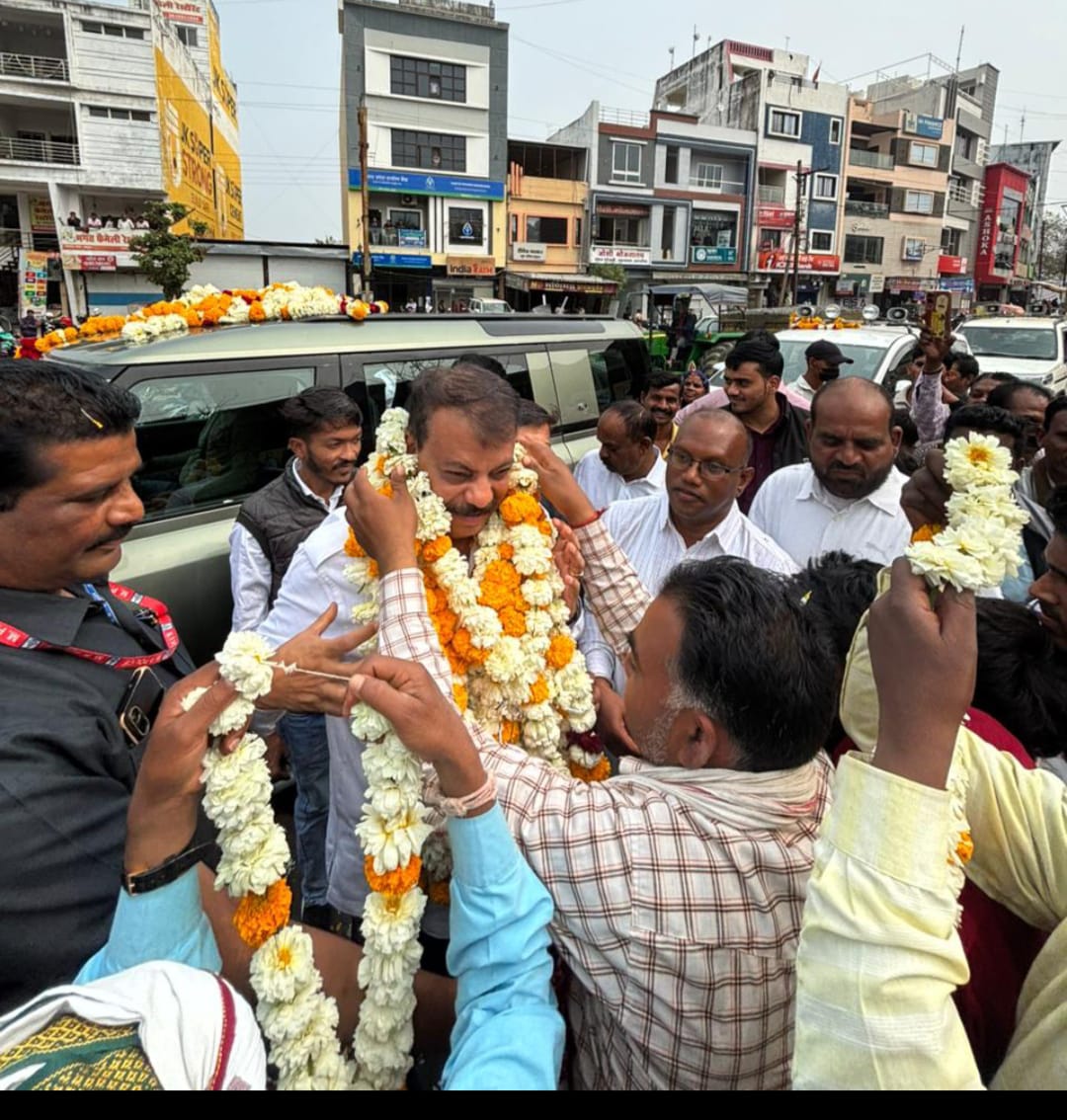 नेता प्रतिपक्ष उमंग सिंगार का झाबुआ आगमन पर भव्य स्वागत